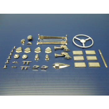 Zestaw metalowych elementów DUMAS do modelu DUMAS #1241 Chris-Craft 1938 Triple Cockpit Barrel Back Kit - #1241F