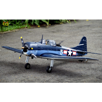 Samolot Dauntless SBD (klasa .46 EP-GP)(z pilotami i karabinami) ARF - VQ-Models