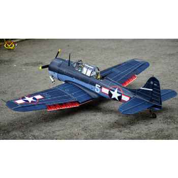 Samolot Dauntless SBD (klasa .46 EP-GP)(z pilotami i karabinami) ARF - VQ-Models