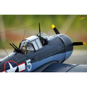 Samolot Dauntless SBD (klasa .46 EP-GP)(z pilotami i karabinami) ARF - VQ-Models