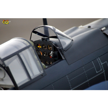 Samolot Dauntless SBD (klasa .46 EP-GP)(z pilotami i karabinami) ARF - VQ-Models